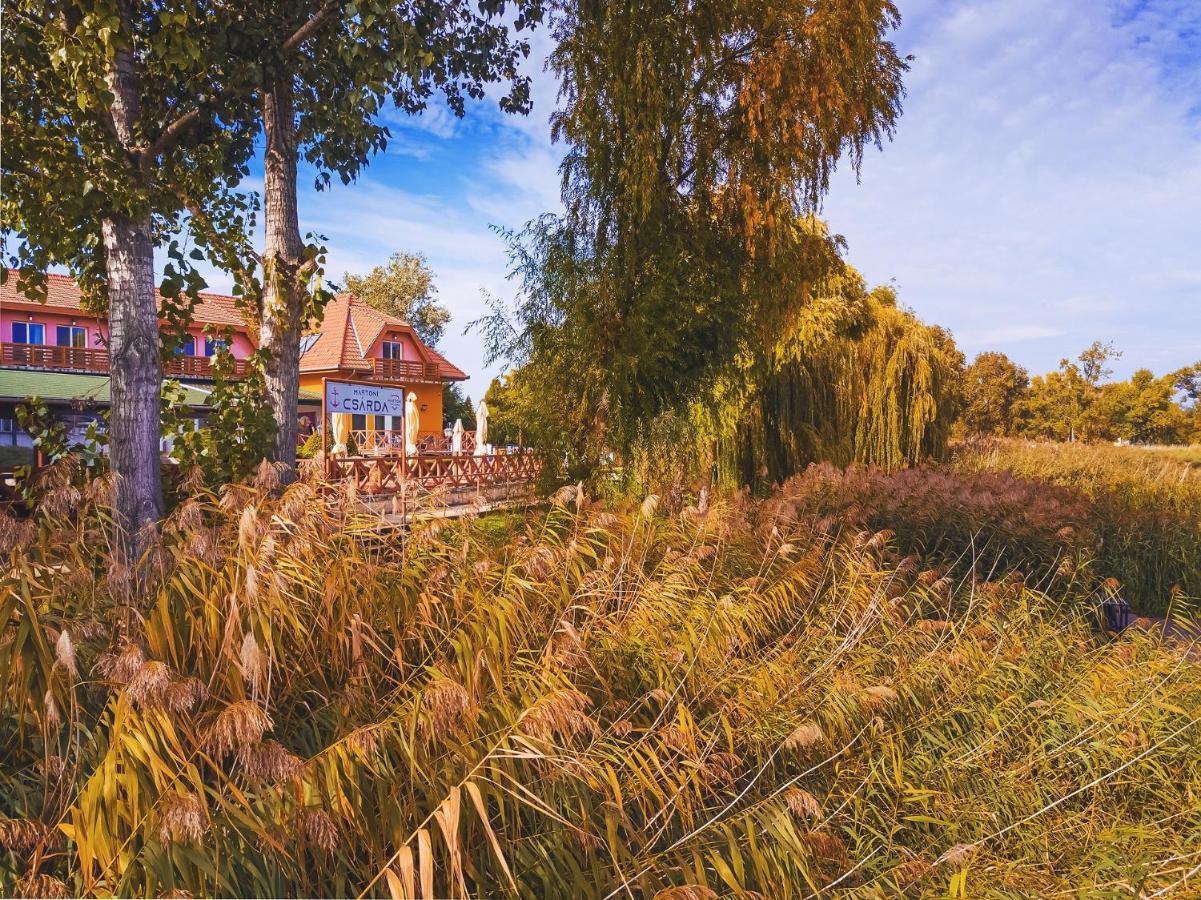 Martoni Resort & Restaurant Szigetszentmarton Bagian luar foto