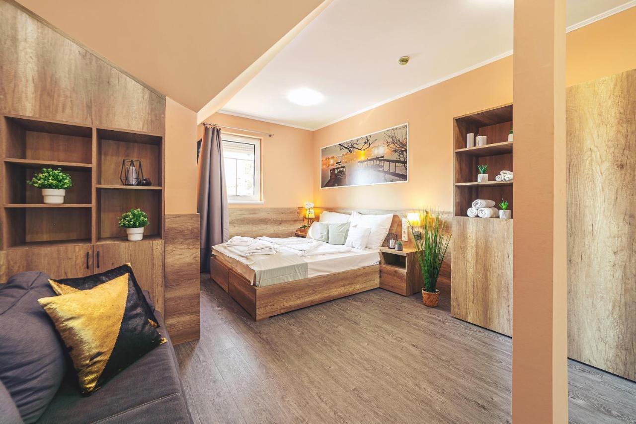 Martoni Resort & Restaurant Szigetszentmarton Bagian luar foto