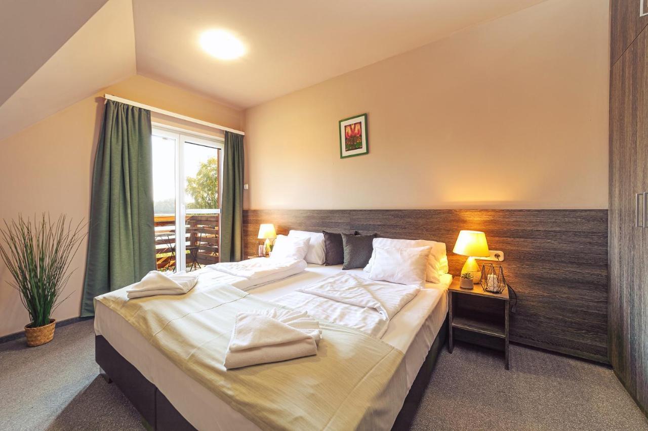 Martoni Resort & Restaurant Szigetszentmarton Bagian luar foto